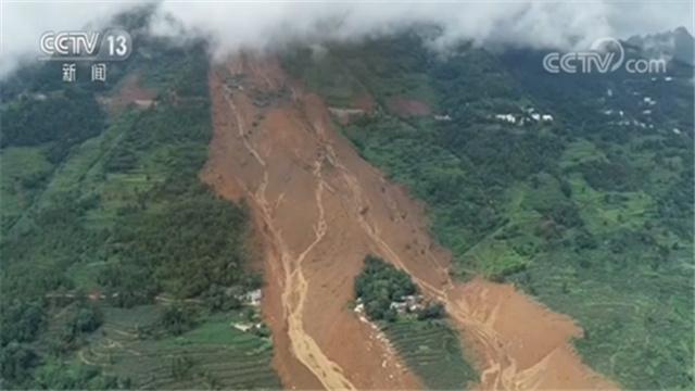 “峨眉山山体滑坡最新动态”